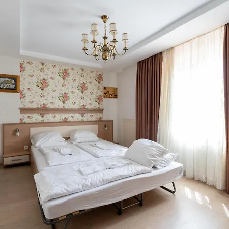 Faraway Near Vienna Airport With Anytime Self Check In 3*