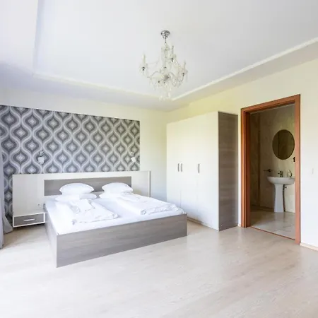 Faraway Near Vienna Airport With Anytime Self Check In Apart-hotel Bruck an der Leitha