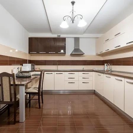 Faraway Near Vienna Airport With Anytime Self Check In 3* Bruck an der Leitha