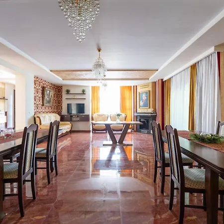 Apart-hotel Faraway Near Vienna Airport With Anytime Self Check In 3*