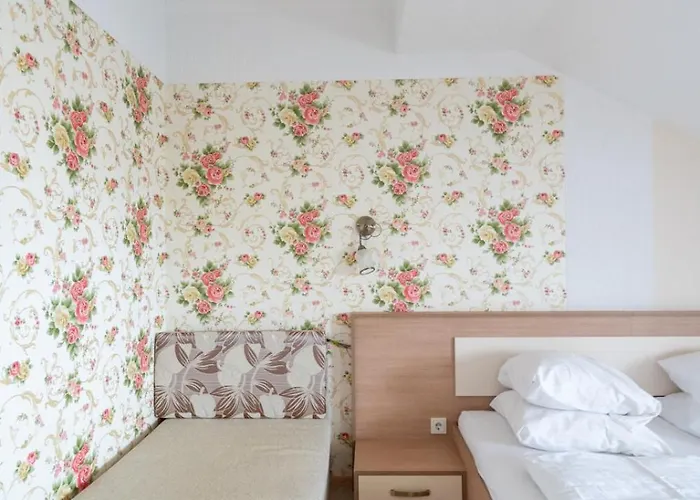 Faraway Near Vienna Airport With Anytime Self Check In 3* Bruck an der Leitha