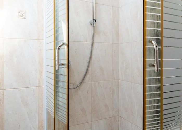 Faraway Near Vienna Airport With Anytime Self Check In Lejlighedshotel Bruck an der Leitha