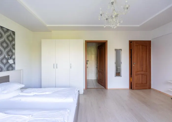 Faraway Near Vienna Airport With Anytime Self Check In 3* Bruck an der Leitha