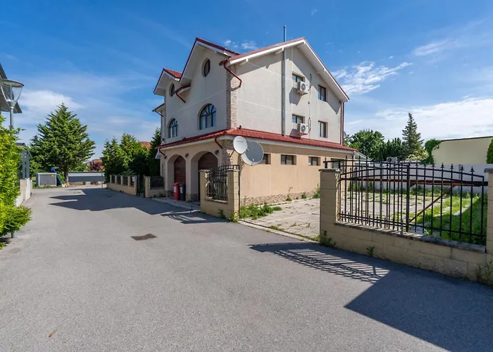 Lejlighedshotel Faraway Near Vienna Airport With Anytime Self Check In Bruck an der Leitha